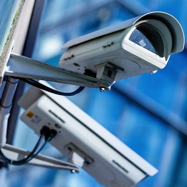 Seguridad y vigilancia por cámaras o videocámaras